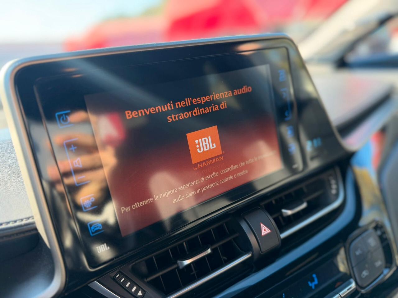 Toyota C-HR 1.8 Hybrid E-CVT Trend