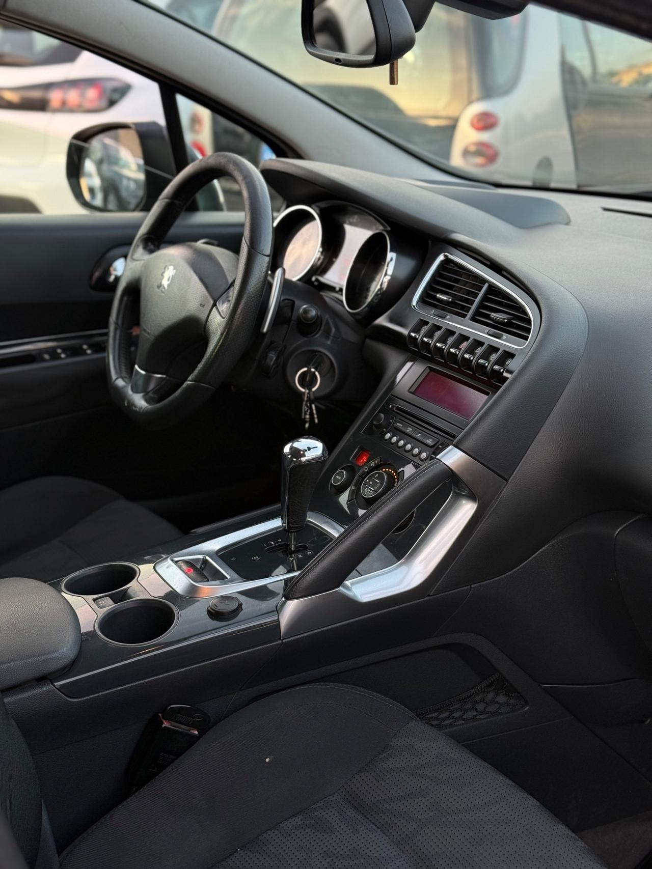 Peugeot 3008 1.6 HDi 112CV cambio robotizzato Premium