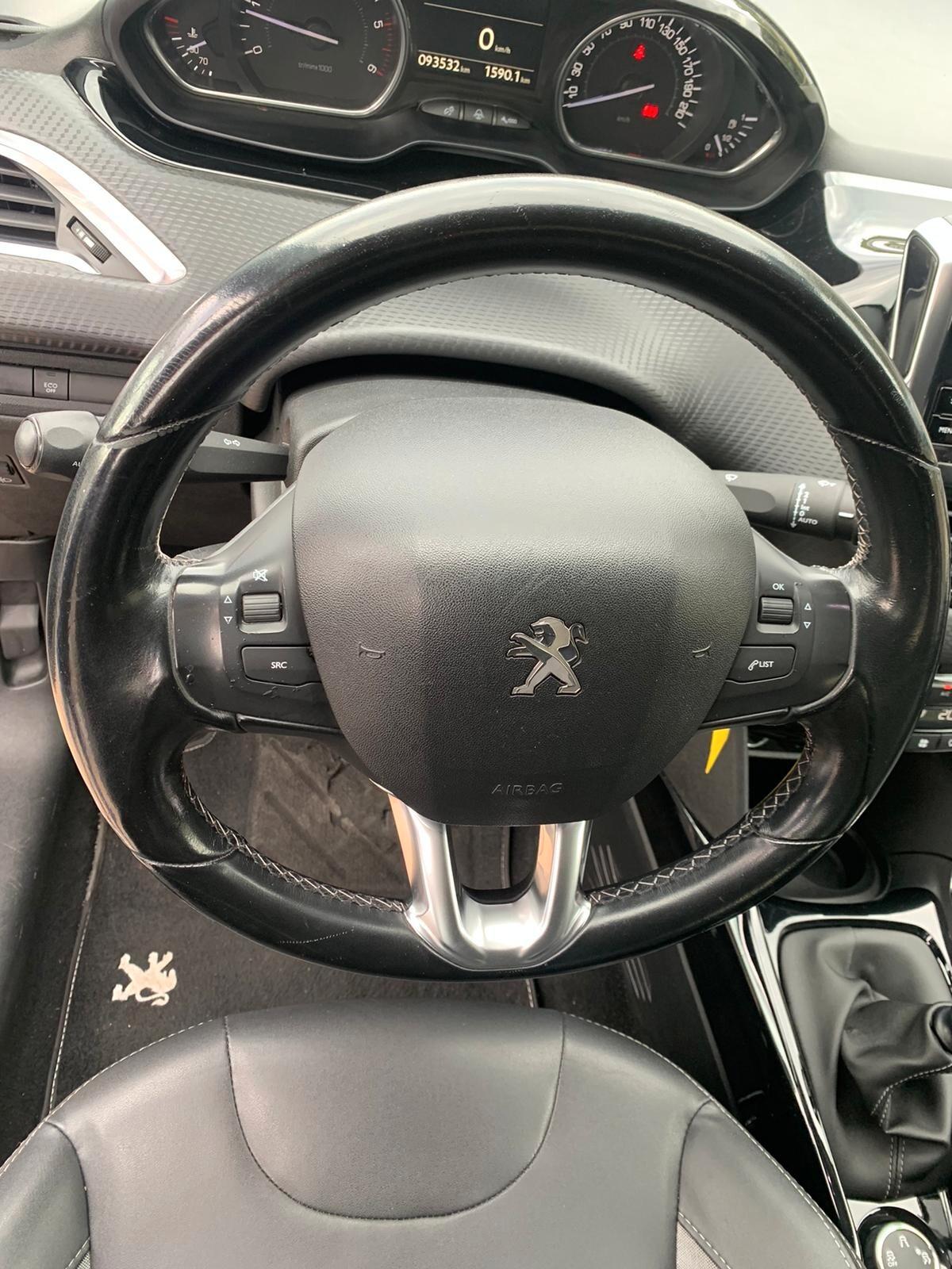 Peugeot 2008 BlueHDi 120 S&S Allure
