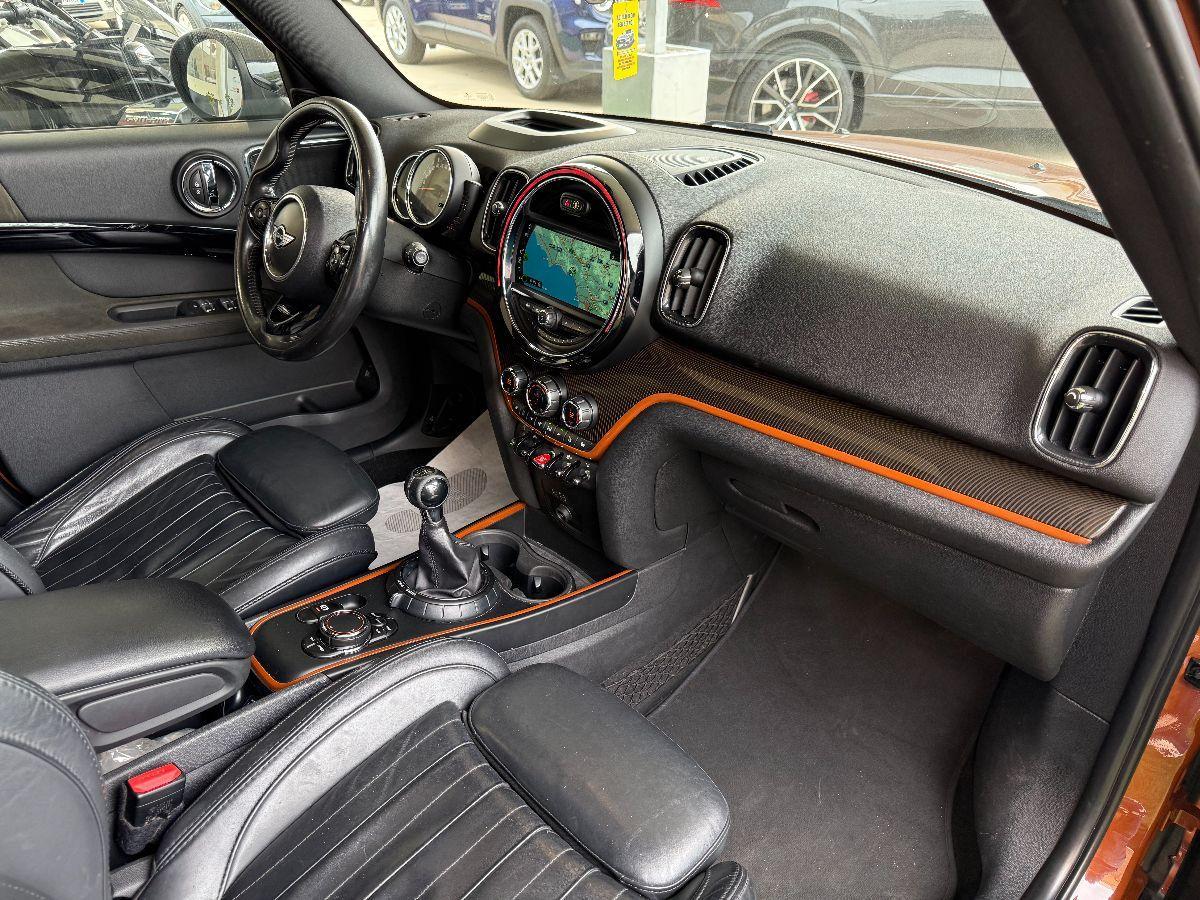 MINI - Countryman Mini 2.0 Cooper D Hype