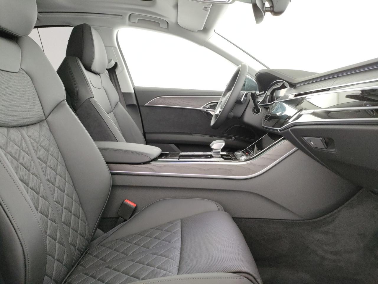 Audi A8 60 3.0 tfsi e quattro tiptronic