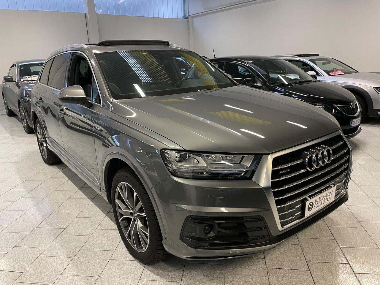 Audi Q7 3.0 TDI 272 CV quattro tip. Sport S Line Tetto 7P.