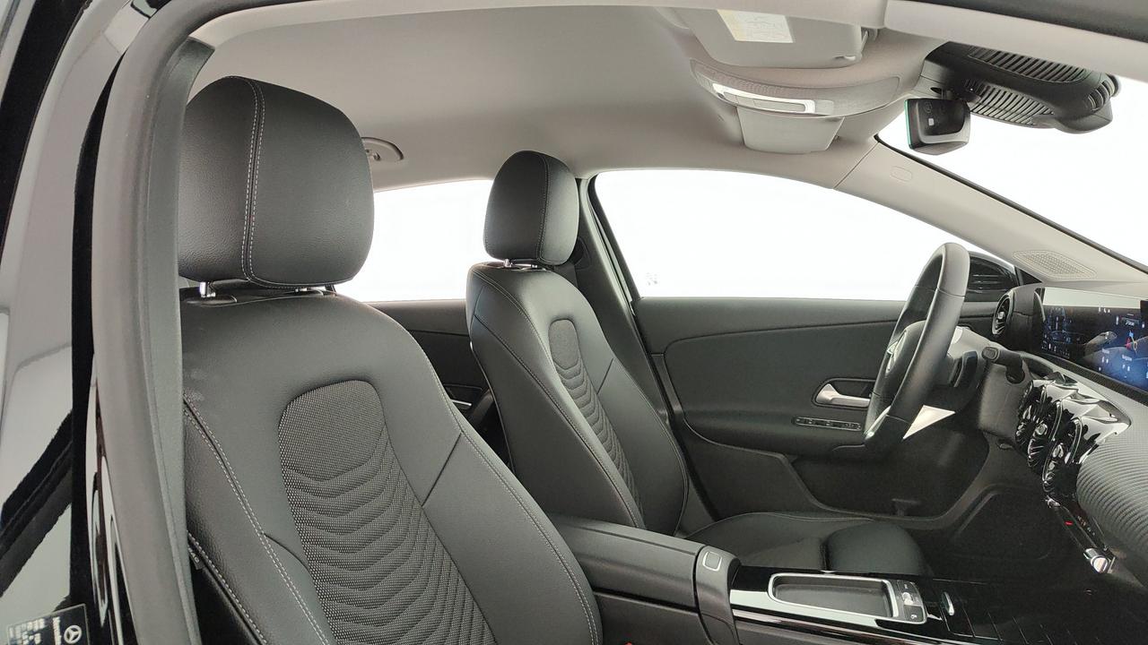 Mercedes-Benz A 180 d Advanced auto