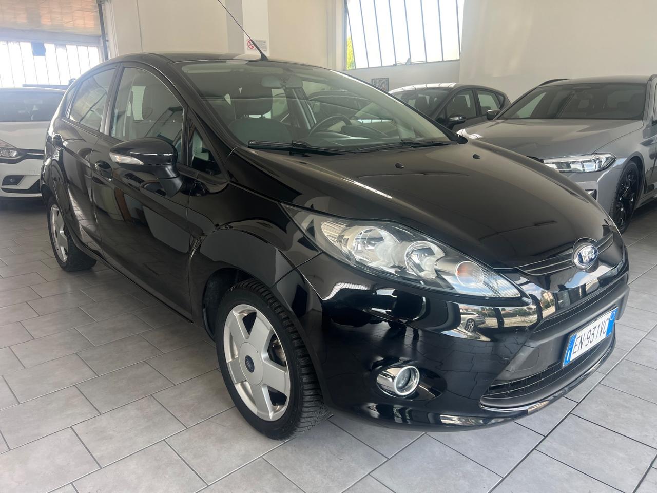 Ford Fiesta Ikon 1.4 5 porte Bz.- GPL