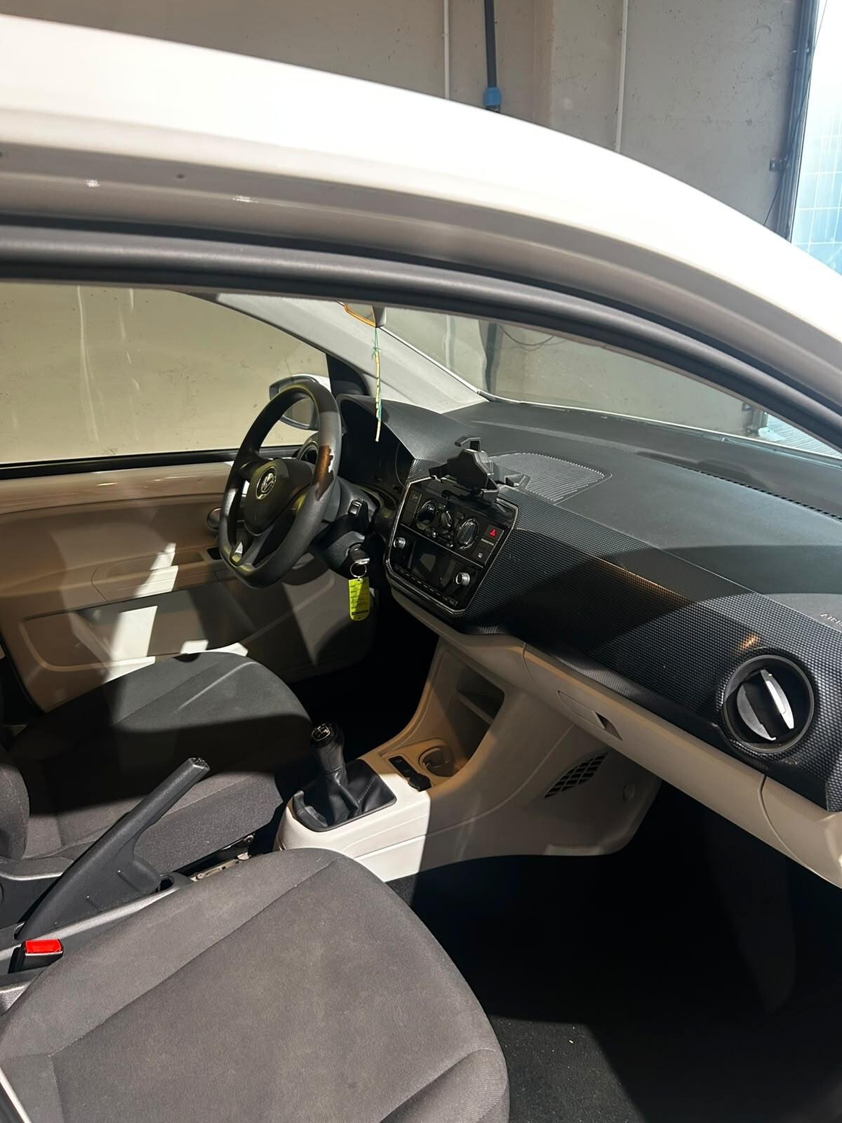 Volkswagen up! 1.0 60 CV