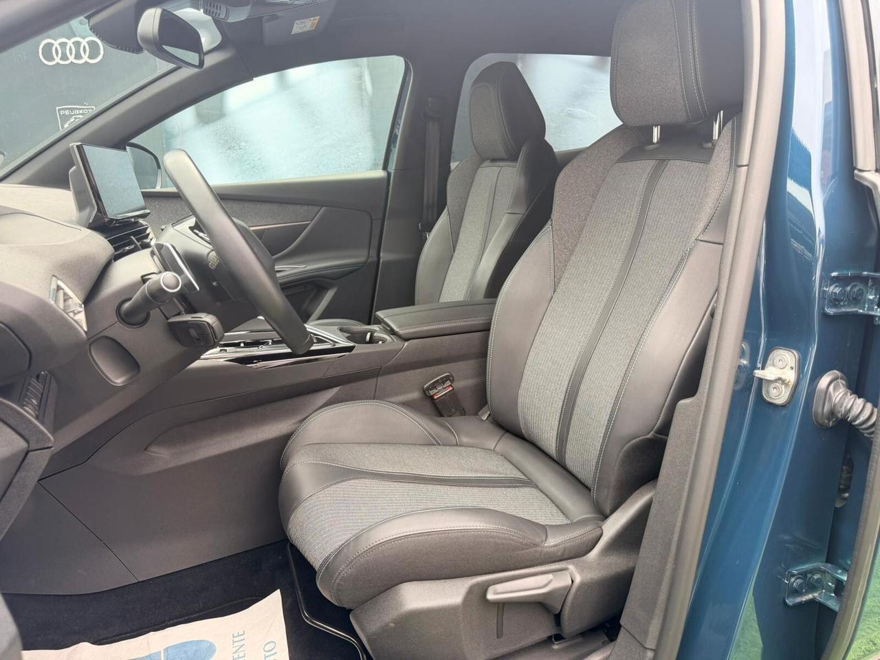 Peugeot 3008 BlueHDi 130 S&S Allure Pack