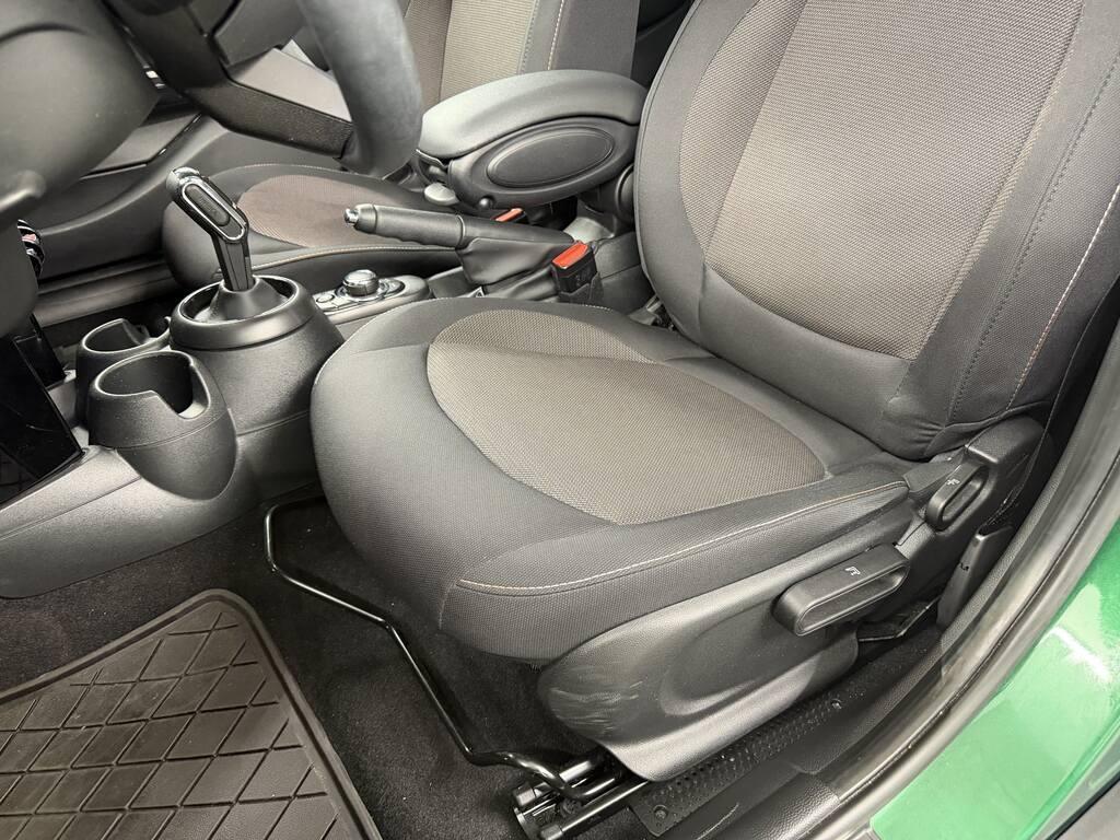 Mini Cooper 1.5 TwinPower Turbo Cooper Business DCT