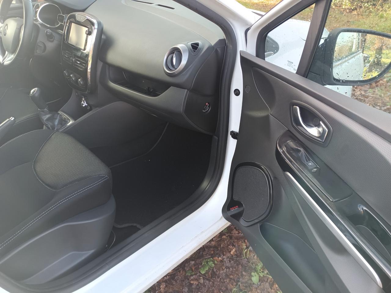 Renault Clio 1.5 dCi 8V 90CV EDC 5 porte Energy