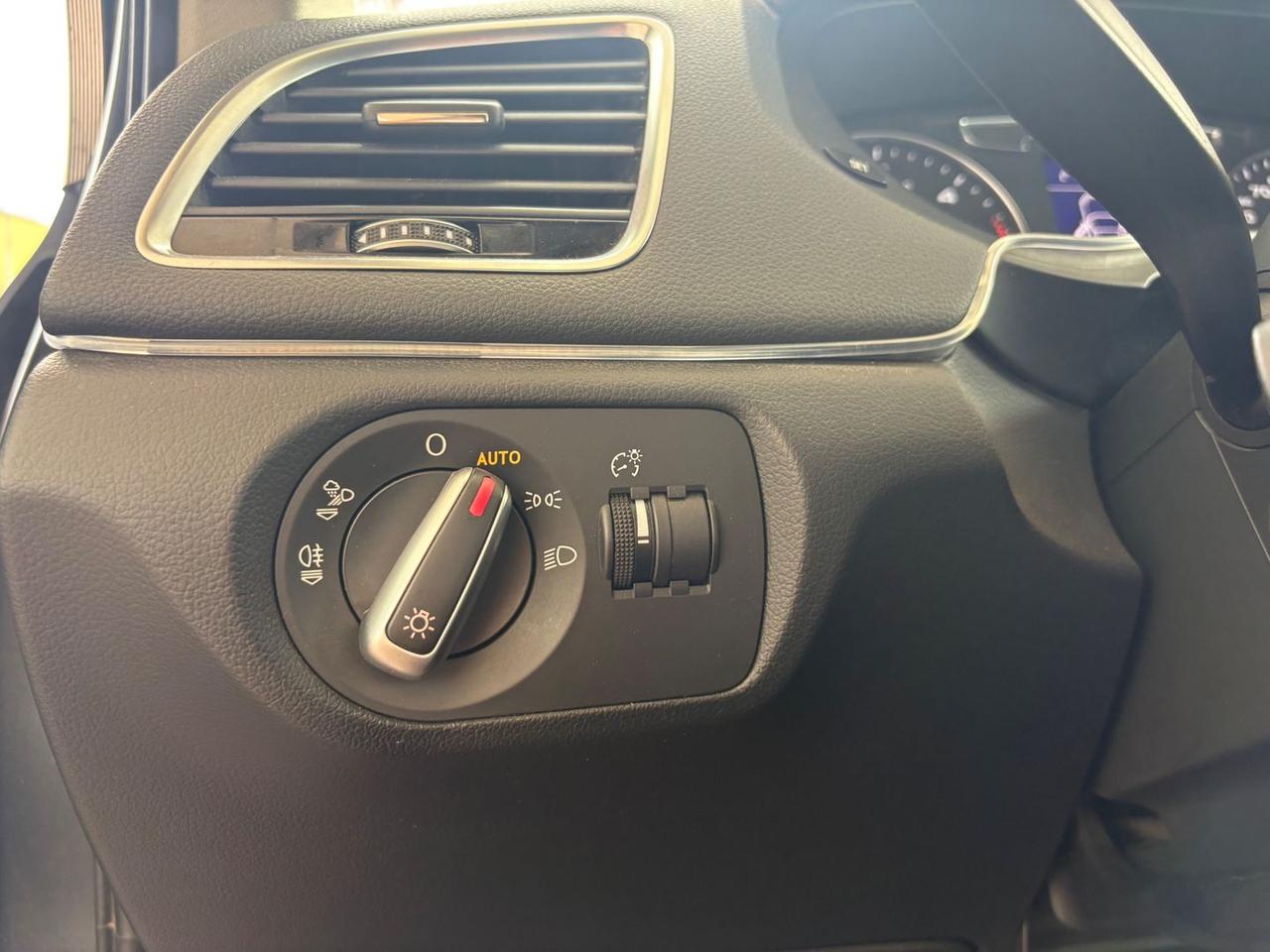 Audi Q3 S Line Edition 2.0 TDI #12042