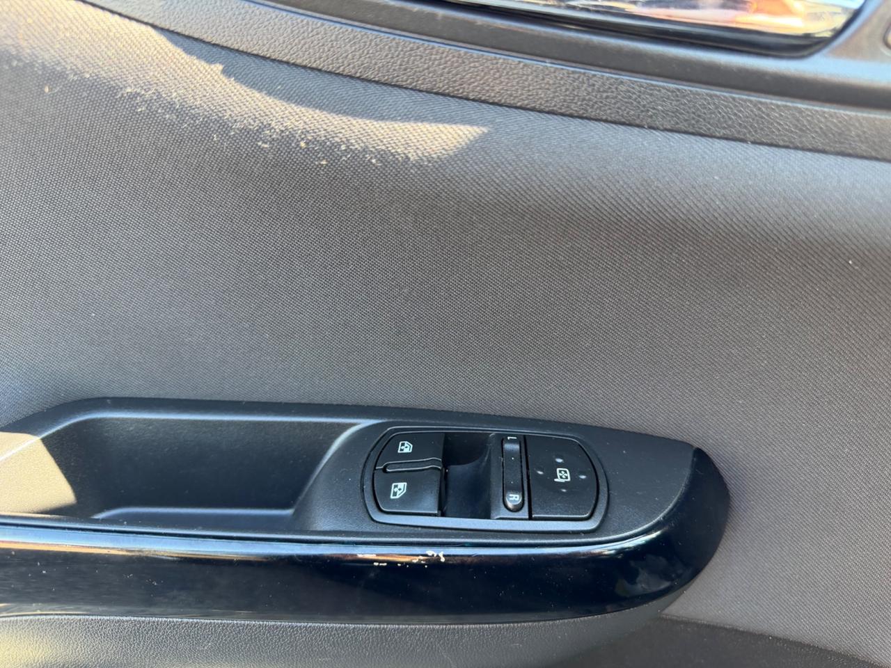 Opel Corsa 1.4 90CV GPL Tech 5 porte Innovation