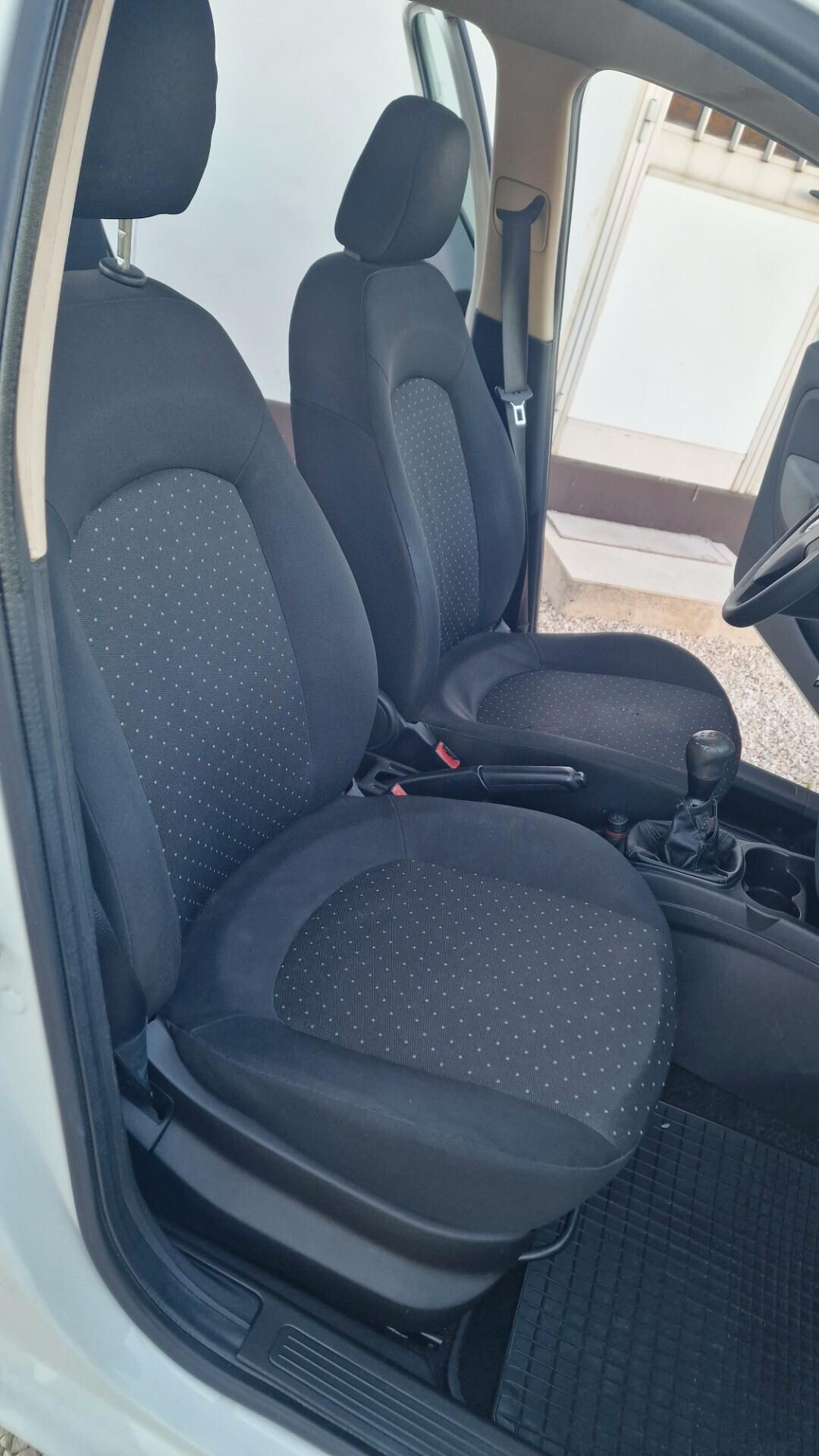 Fiat Grande Punto 1.3MJT 75 5p.Van Active 4pt