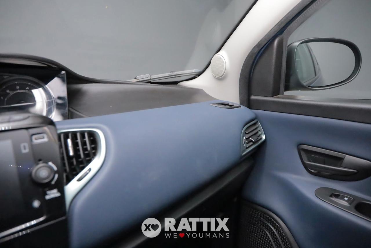 Lancia Ypsilon 1.0 Firefly Hybrid 70CV Platino