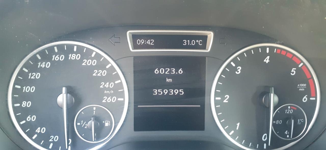 Mercedes-benz B 200 2012 - 1.8CDI BlueEFFICIENCY Lb automobili