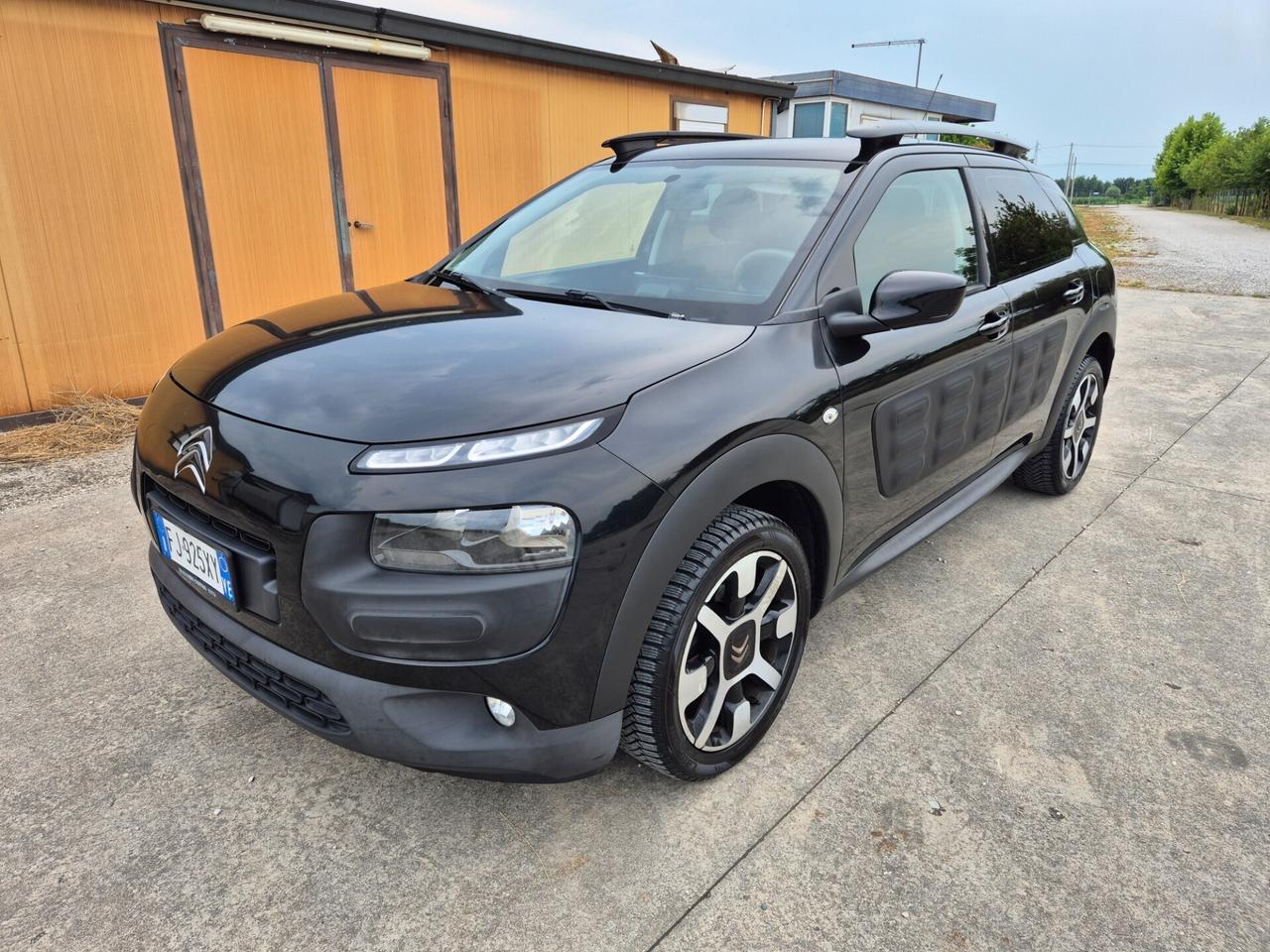 Citroen C4 Cactus BlueHDi 100 Shine