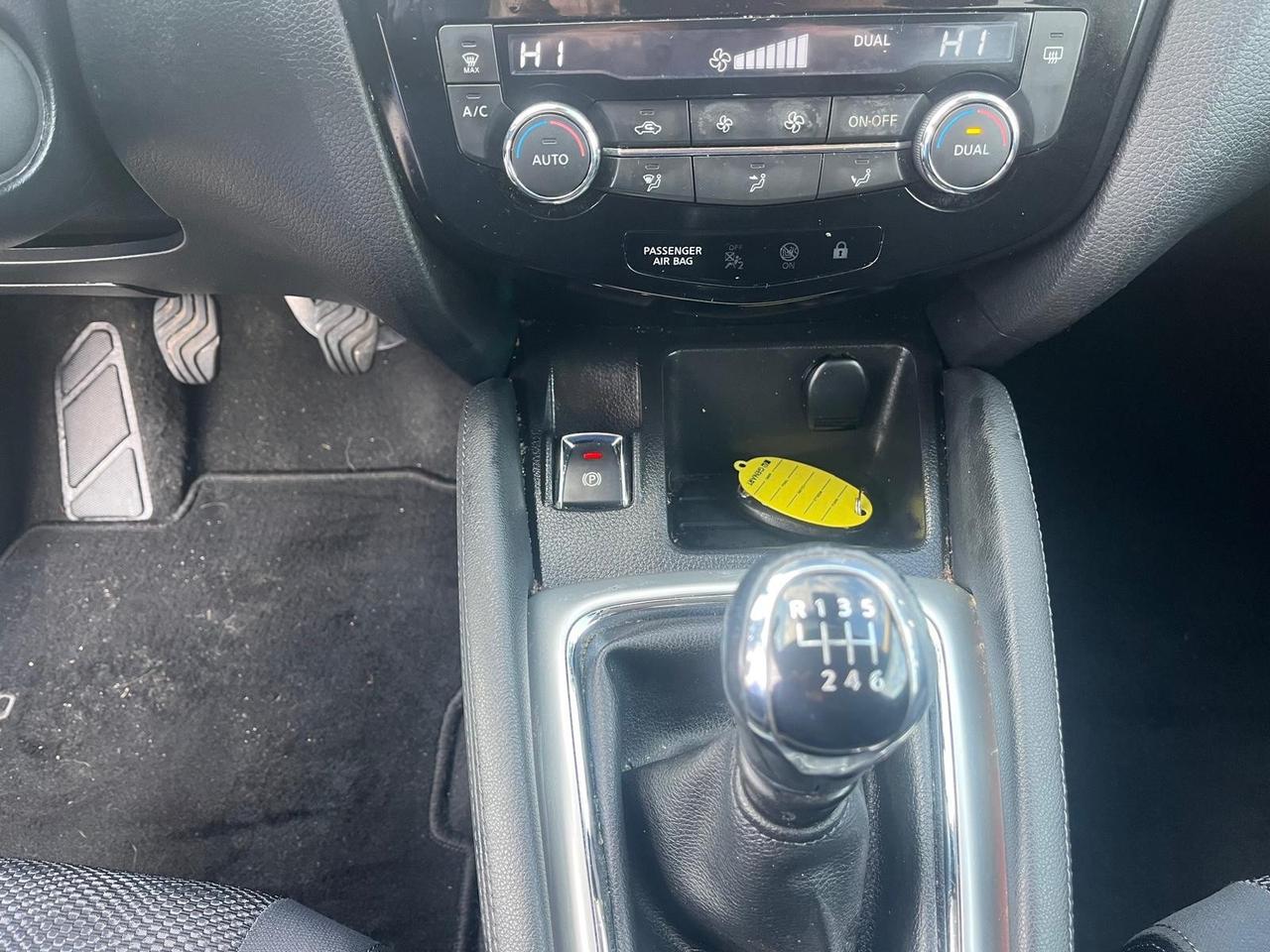 Nissan qashqai n-tec-1.6 dci-full -2015