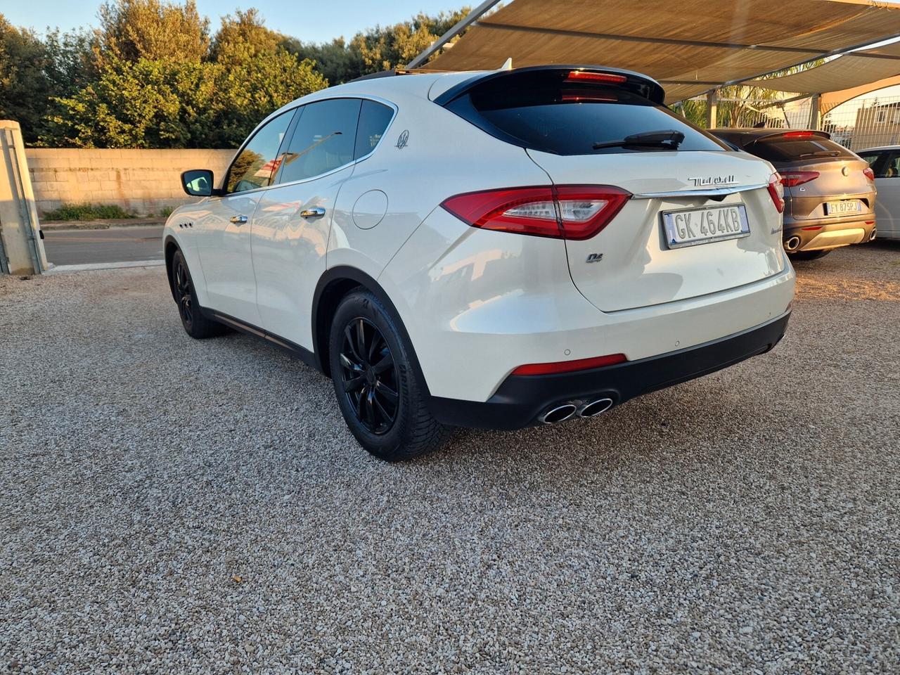 Maserati Levante V6 Diesel 275 CV AWD Granlusso