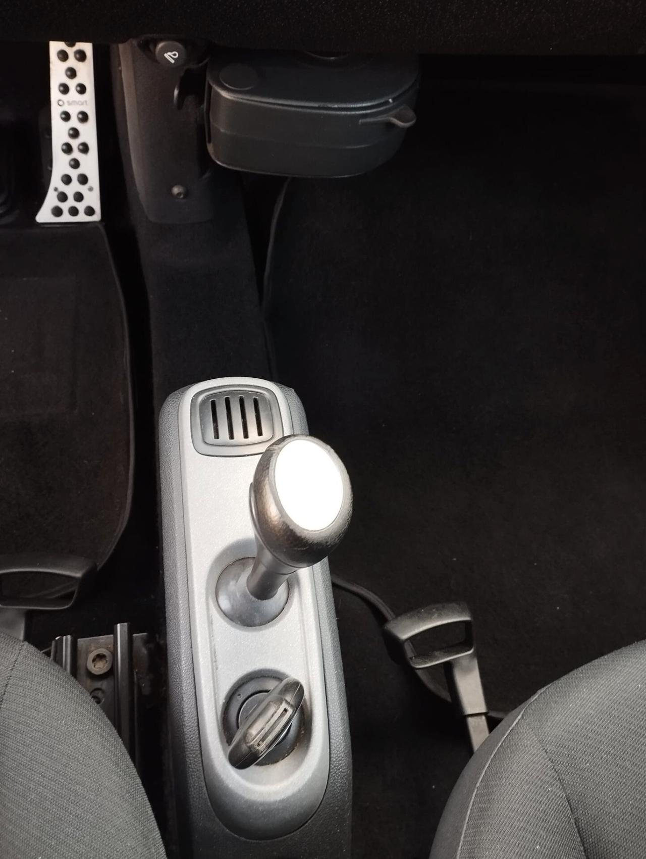 Smart ForTwo 1000 62 kW coupé passion