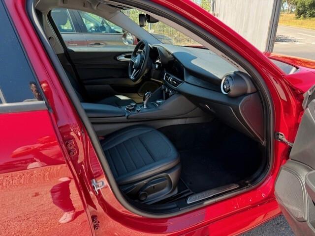 Alfa Romeo Giulia 2.0 Turbo 200 CV AT8 Super