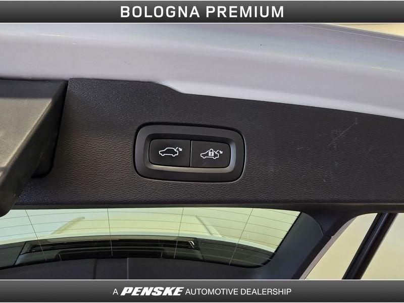 Volvo V60 T6 Recharge AWD Plug-in Hybrid Inscription Expression