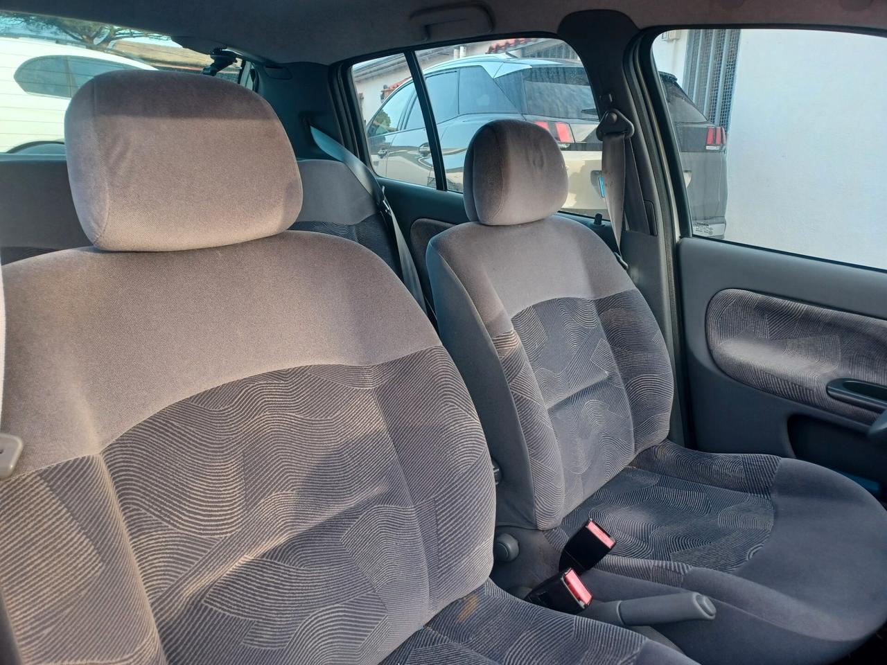 Renault Clio AUTOMATICA SOLO 30000 KM!!!!!