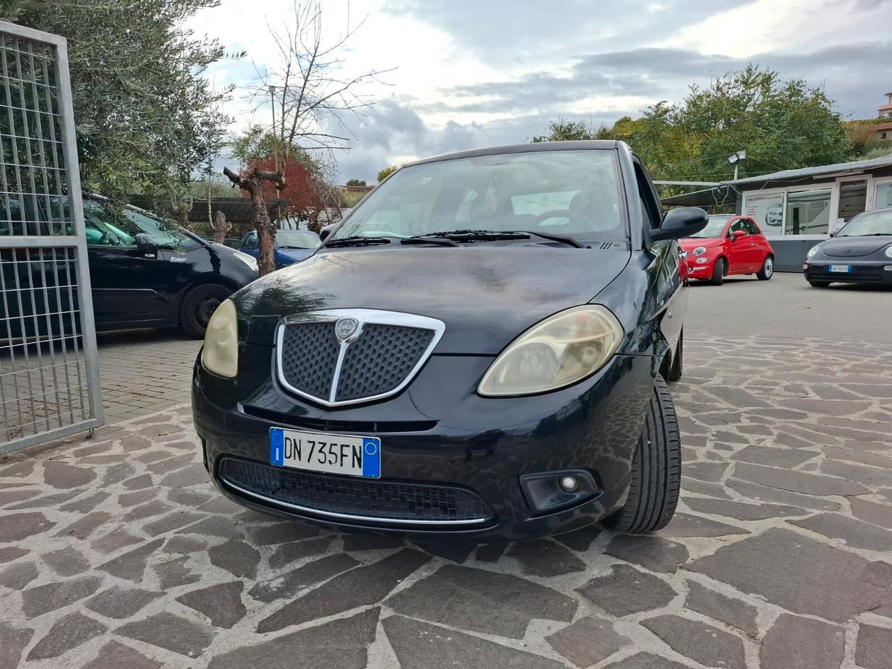 Lancia Ypsilon 1.2 Argento