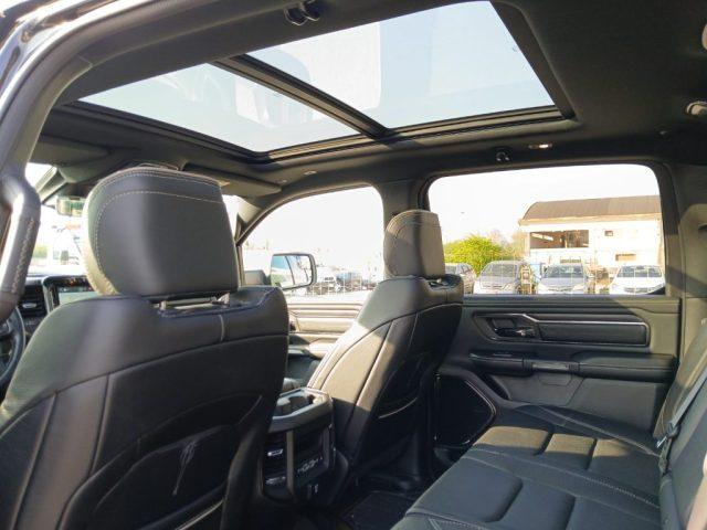 DODGE RAM 1500 5.7 GPL V8 Limited Night N1