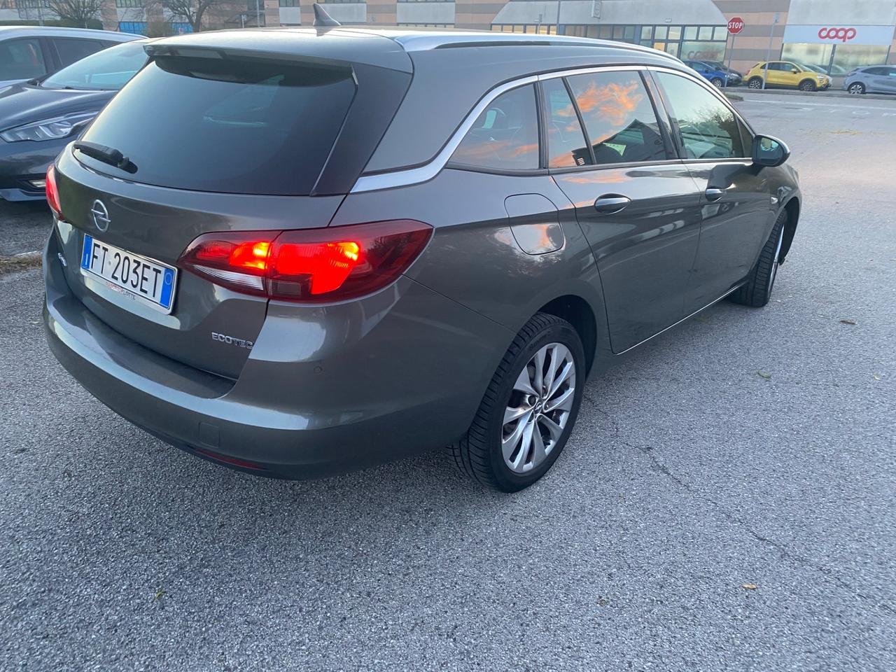 Opel Astra 1.4 Turbo 110CV EcoM Sports Tourer Dynamic