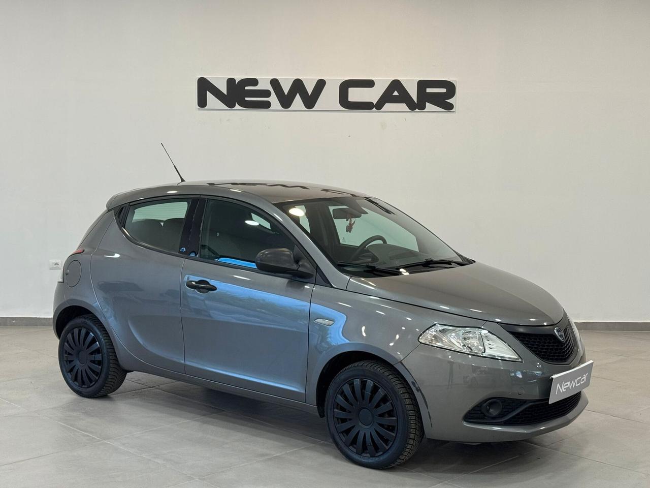 Lancia Ypsilon 1.2 69 CV 5 porte GPL Ecochic Gold