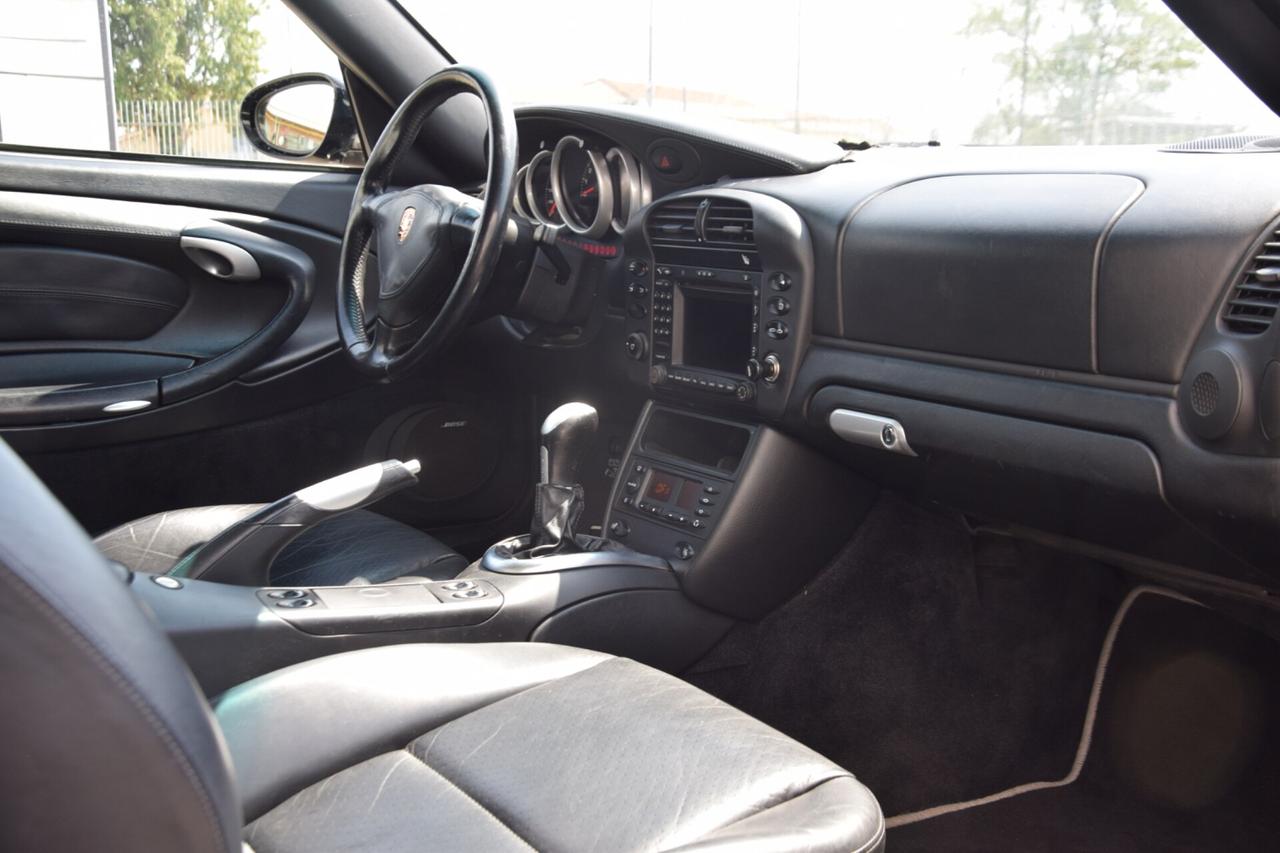 PORSCHE 911 (996) 911 Turbo (kit 450C...