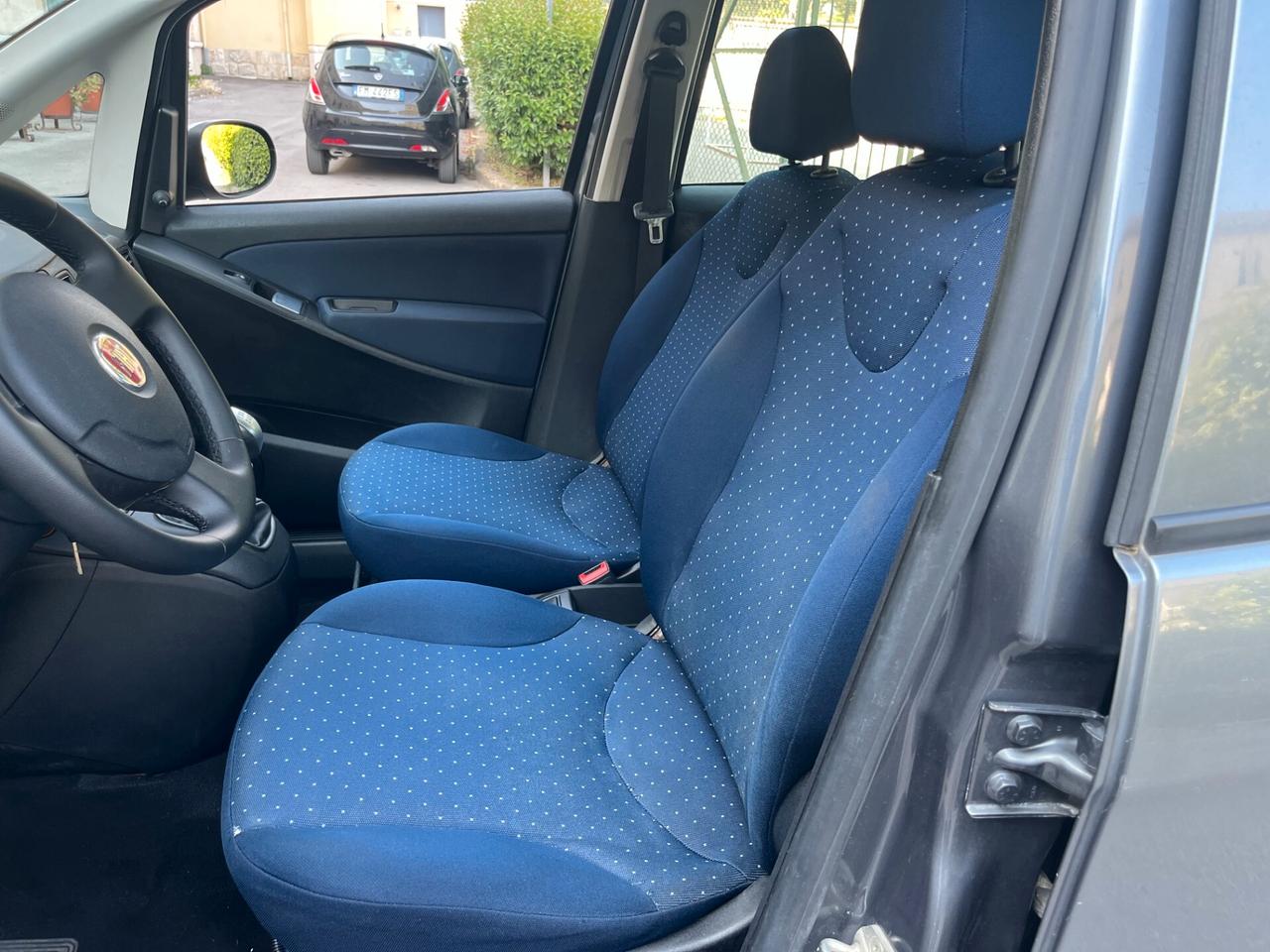 Fiat Idea 1.4 16V S&S Emotion