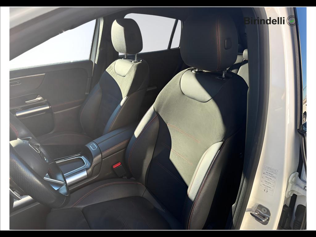 Mercedes-Benz GLA (H247) - GLA 200 d Automatic AMG Line Advanced Plus