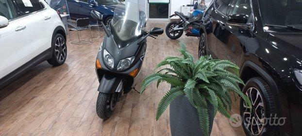 Yamaha T Max 500