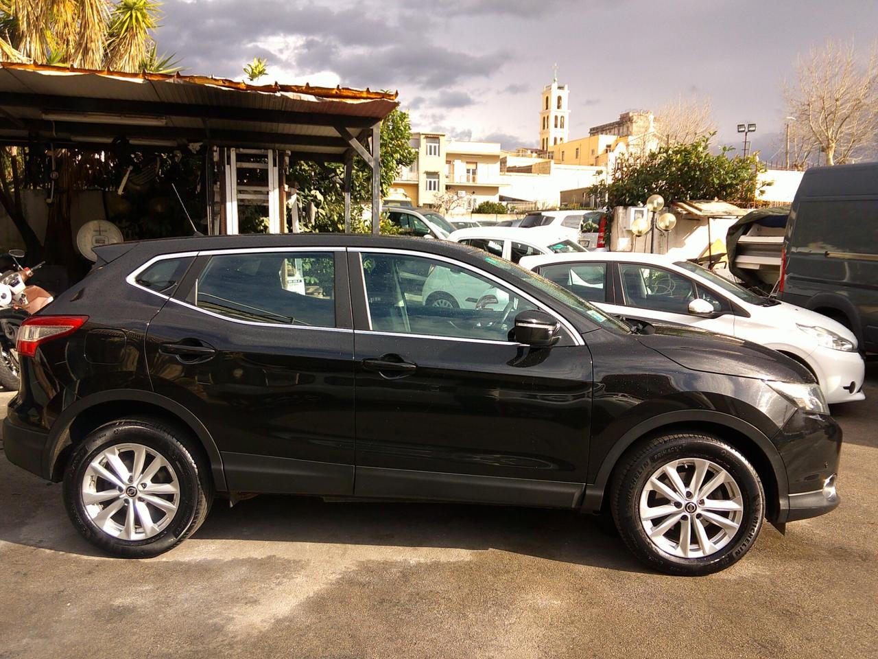 Nissan Qashqai 1.5 dCi DPF Acenta 14