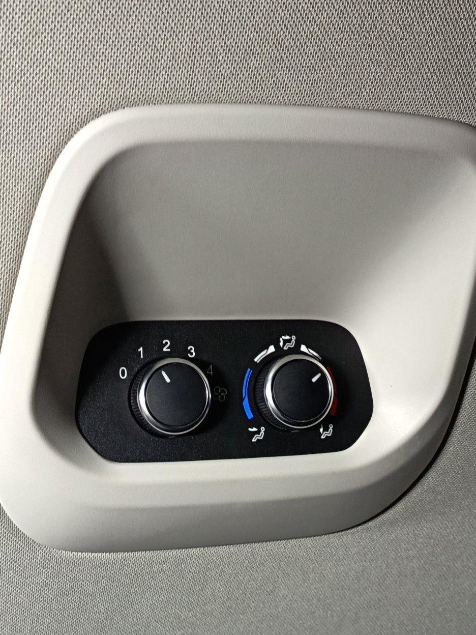 FORD Tourneo Custom 1ª s - Tourneo Custom 320 2.0 EcoBlue 150CV MHEV PC Active