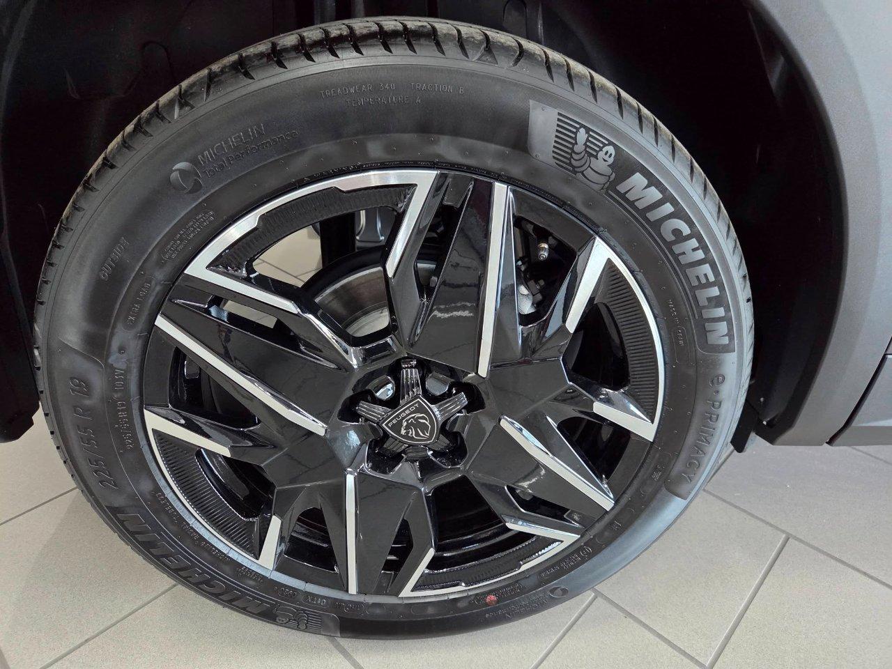 Peugeot 3008 3008 1.2 hybrid GT 145cv e-dcs6