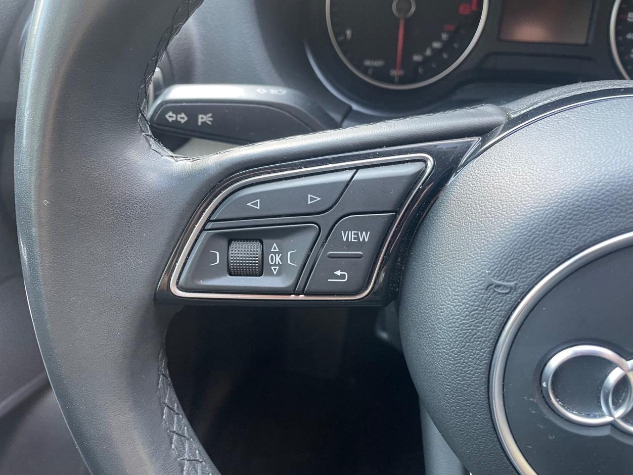Audi Q2 30 TDI S tronic Identity Black/1PROP