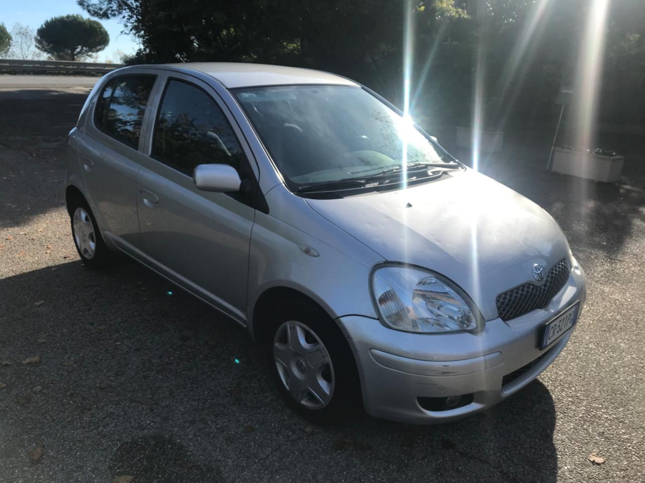 Toyota Yaris 1.0i 16V cat 5 porte Sol Unico proprietario