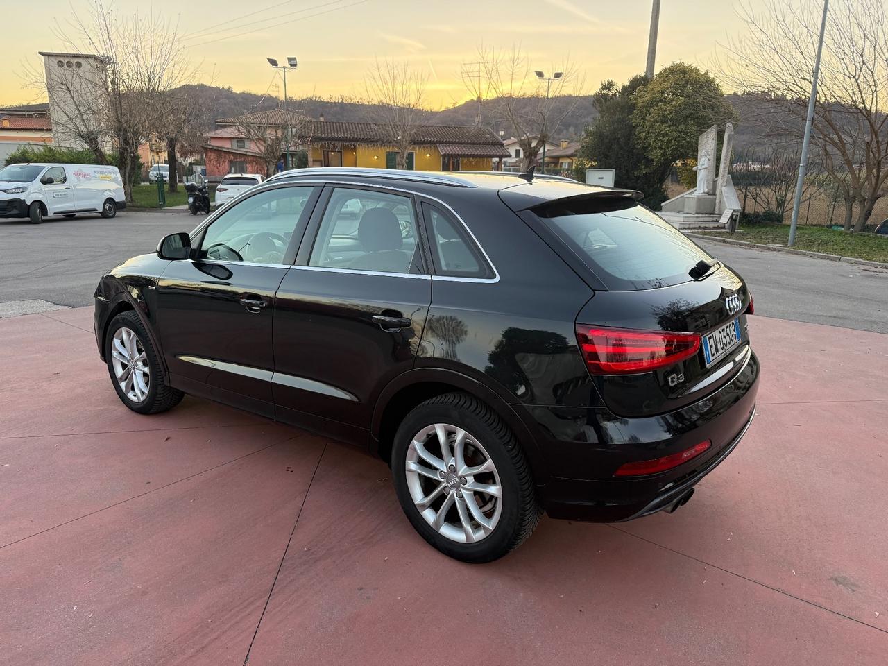 Audi Q3 2.0 TDI quattro S tronic Line Edition