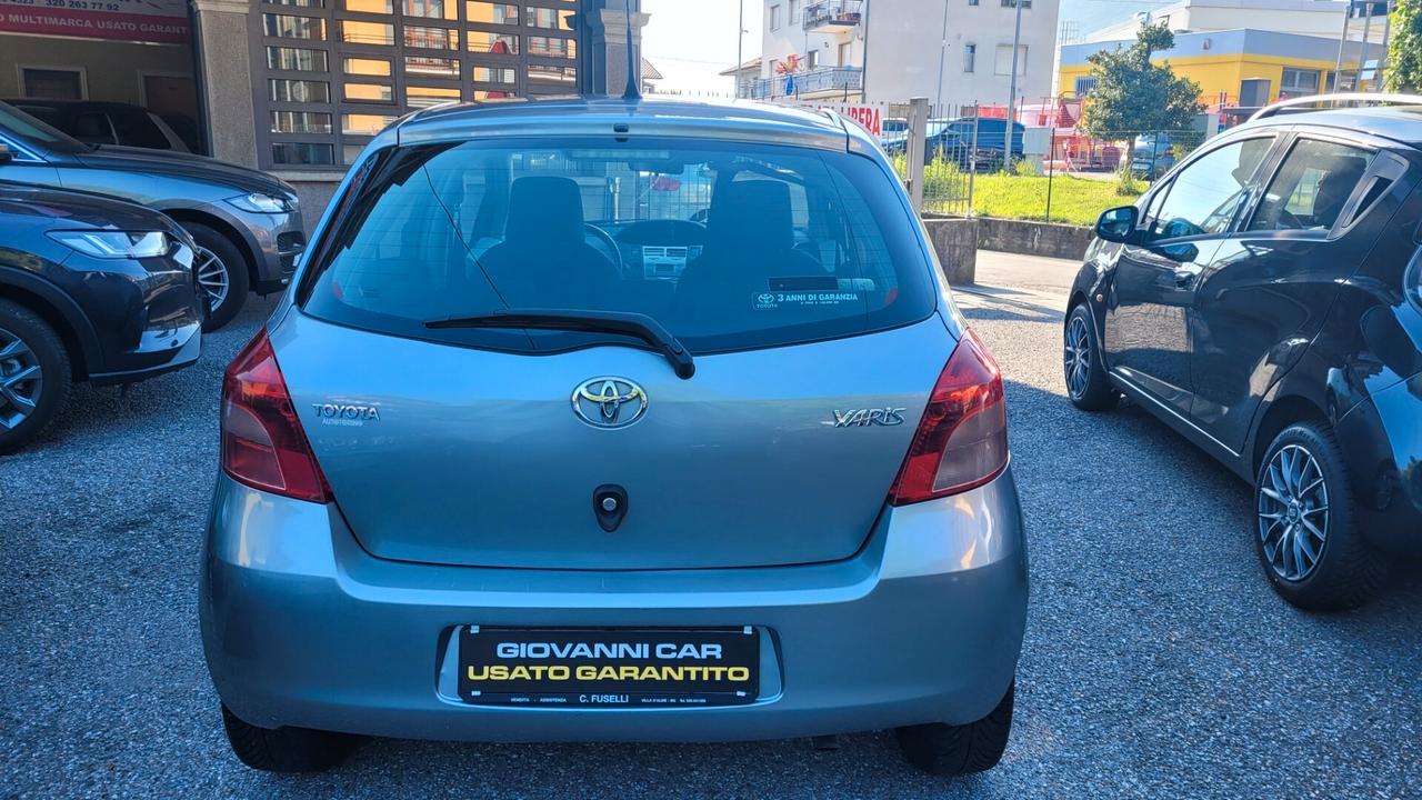 Toyota Yaris 1.3 5 porte Sol