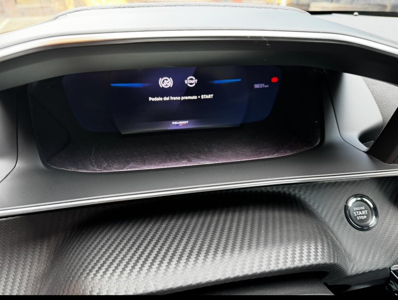 Peugeot 208 Hybrid 136 e-DCS6 GT