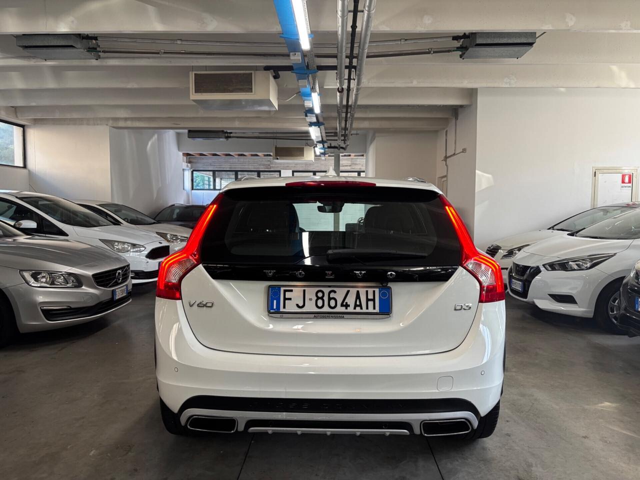 Volvo V60 Cross Country D3 Geartronic Summum
