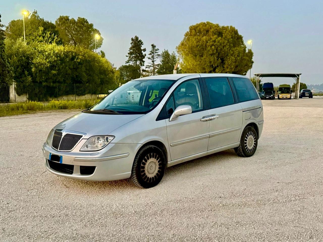 Lancia Phedra 7 posti Diesel 2.2 JTD Emblema Plus