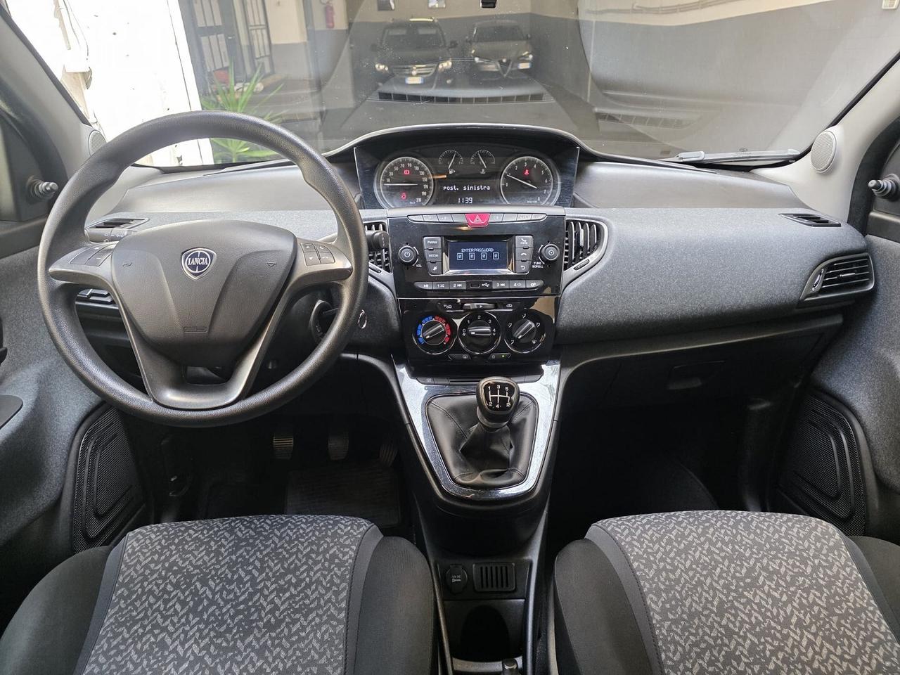 LANCIA YPSILON 1.2 - ADATTA A NEOPATENTATI