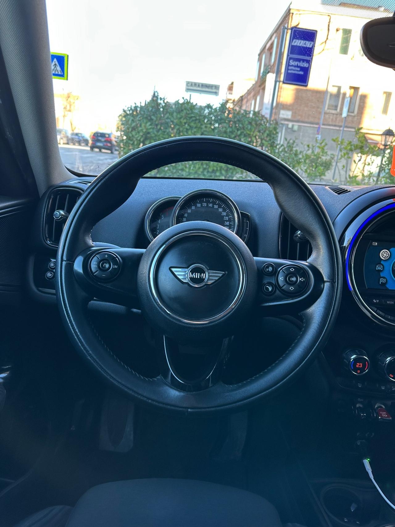 Mini Cooper D Countryman 2.0 Hype