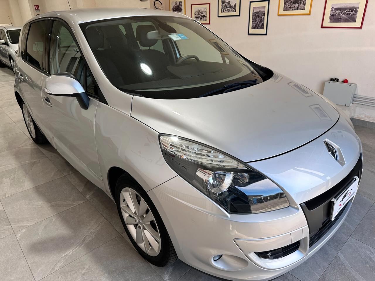 Renault Scenic Scénic X-Mod 1.5 dCi 110CV - SOLO 85.000 KM!!!!!!! NUOVA
