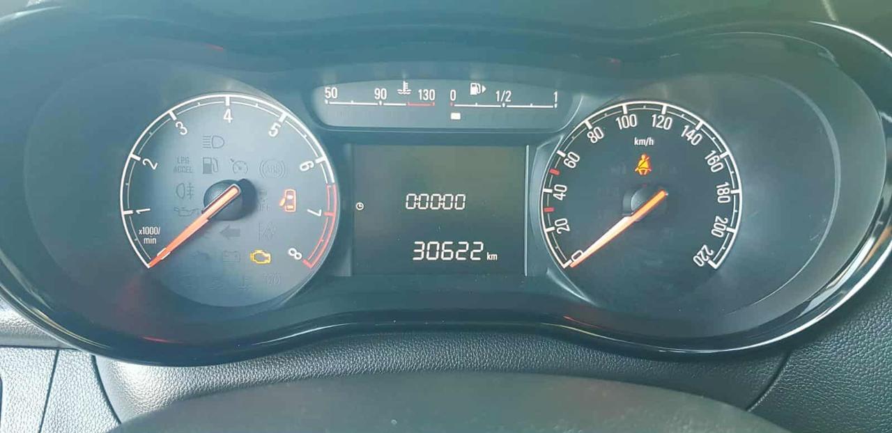 Opel Karl Rocks 1.0 73 CV "KM 30000"