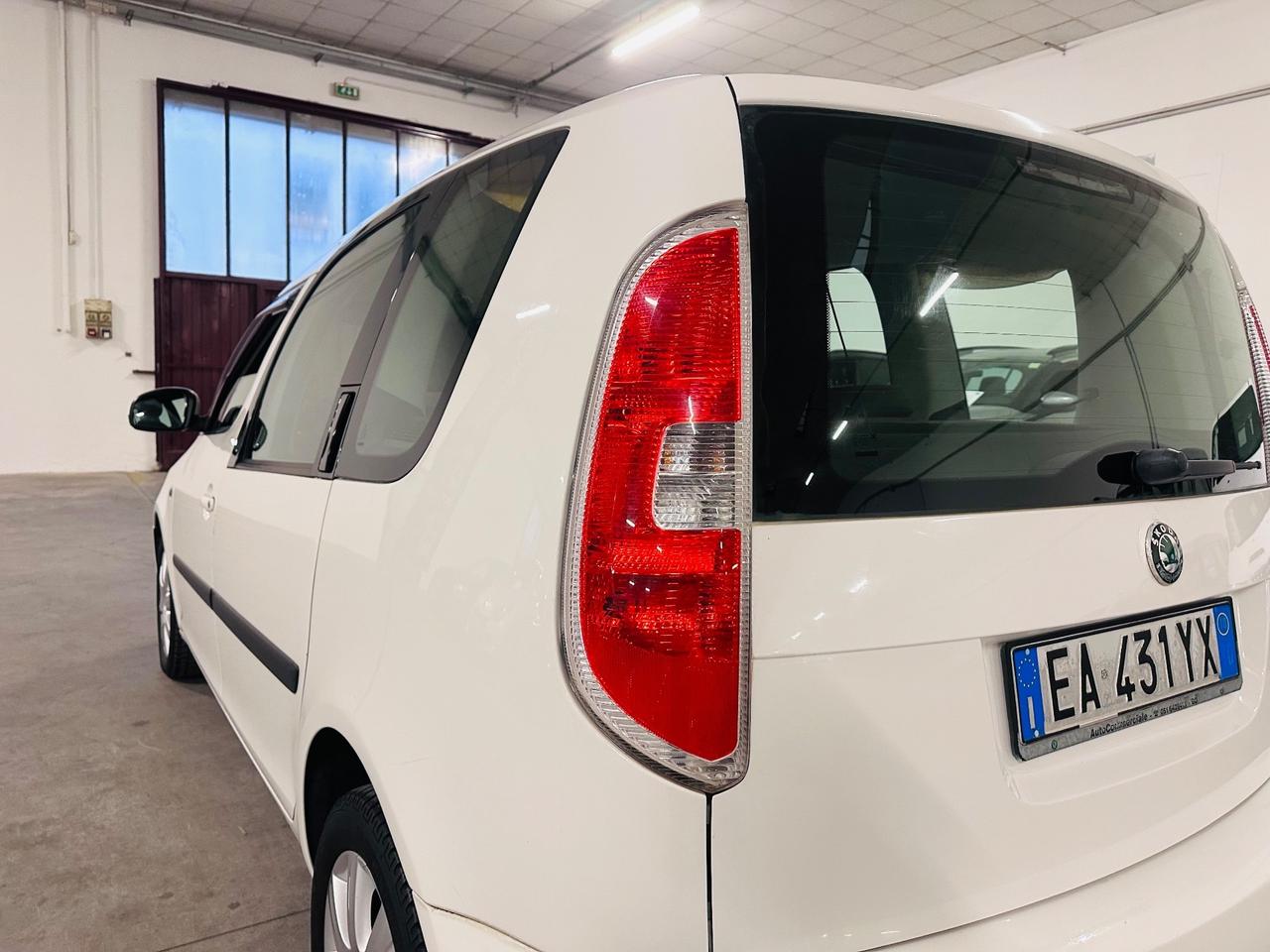 Skoda Roomster 1.2 GPL 86CV Style