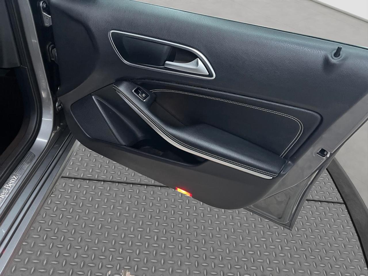 Mercedes-benz A 180d Automatic Sport 2017