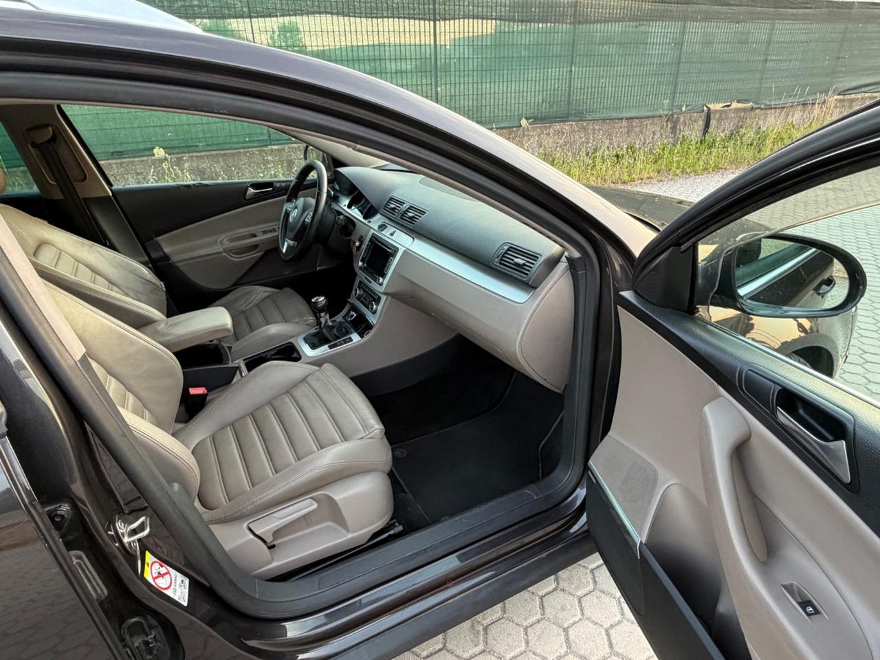 Volkswagen Passat 2.0 TDI DPF 4mot. Var. Highline