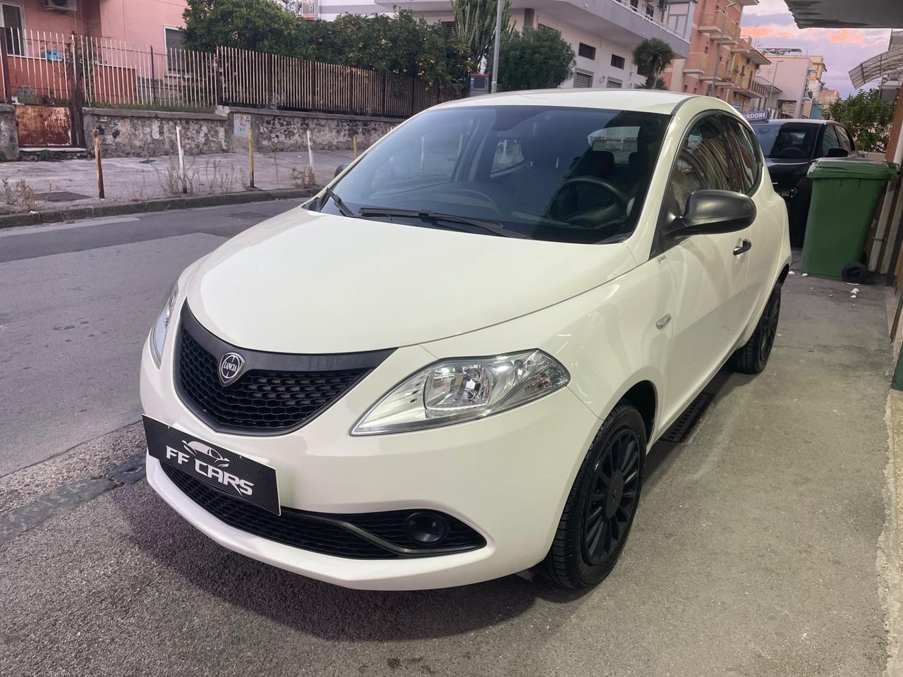 Lancia Ypsilon 1.2 69 CV 5 porte S&S Elefantino Blu ITALIA